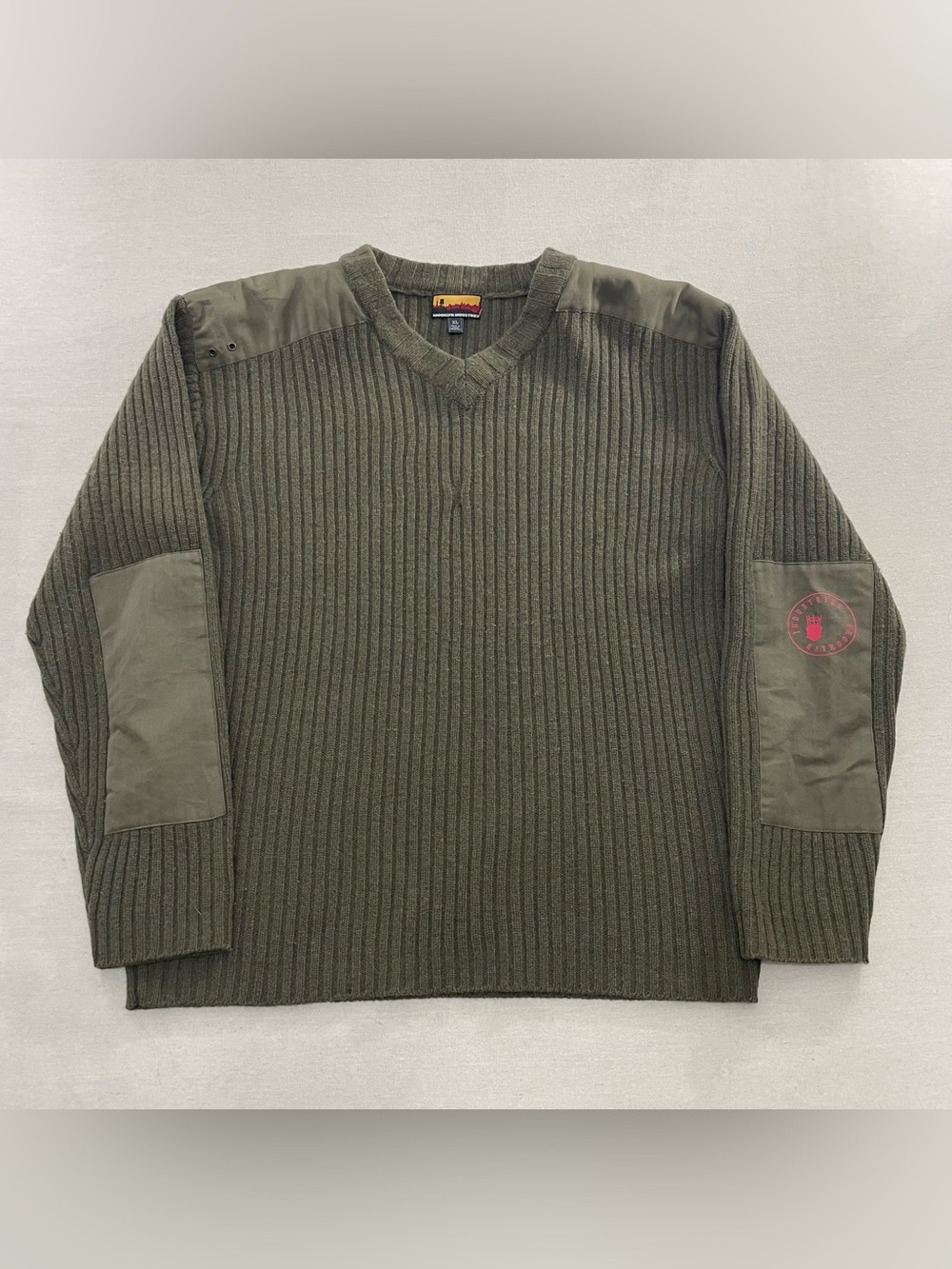 Brooklyn Industries Pullover Elbow Shoulder Pads 100% Wool Ribbed Sweater Men XL